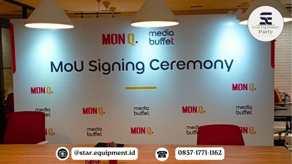 SEWA BACKDROP HUT RI JAKARTA